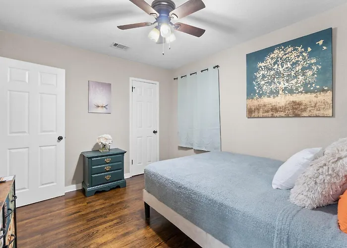 Holiday home Escape By Beaches & Blue Angels